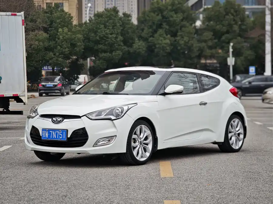 Hyundai Veloster
