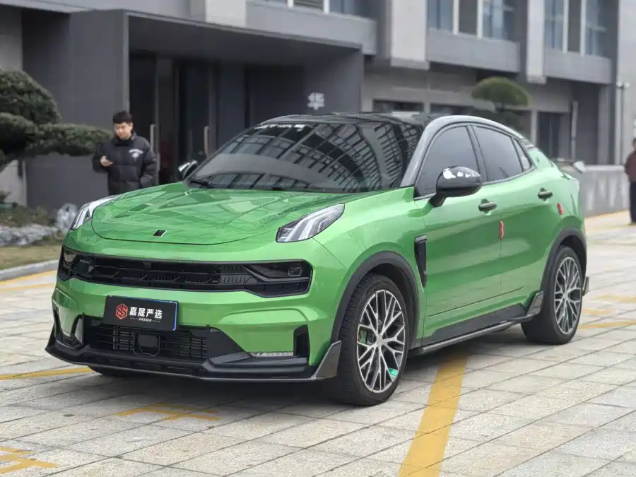 Lynk & Co 05