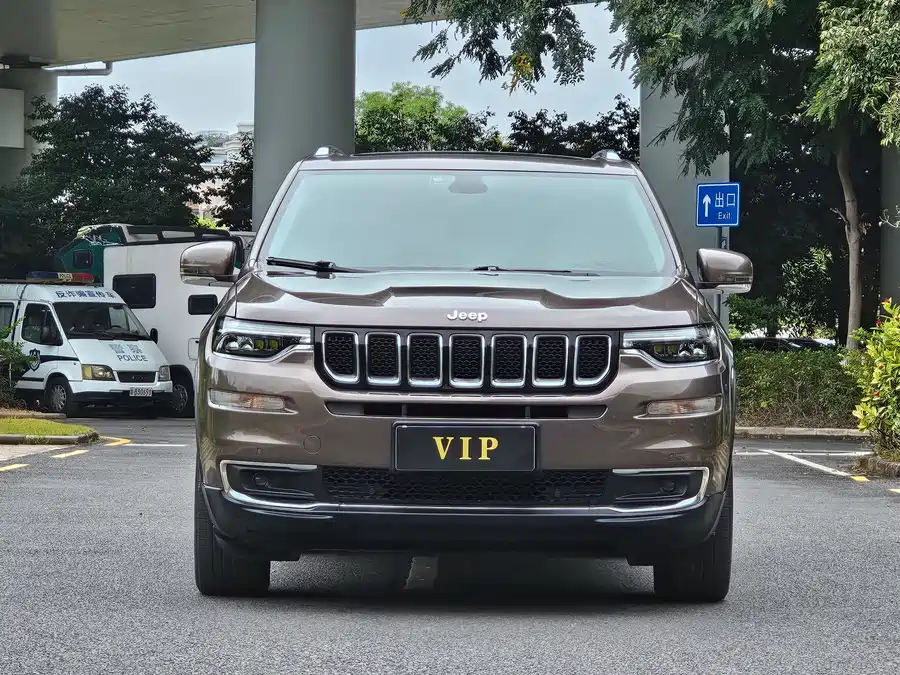 Jeep Commander