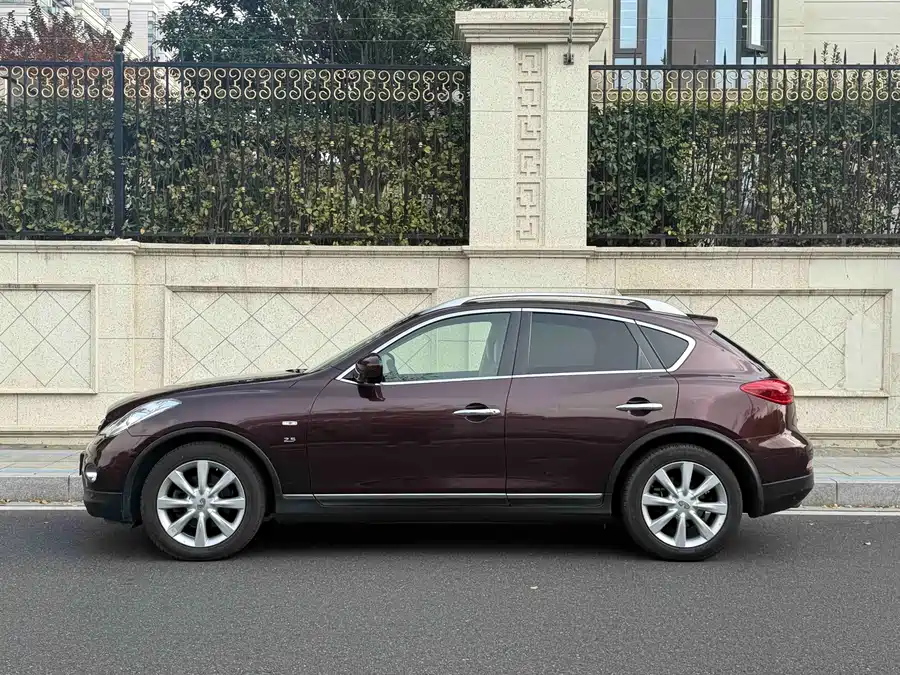 Infiniti QX50