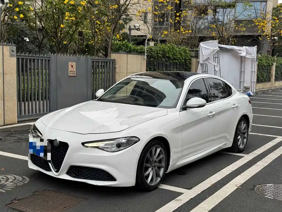 Alfa Romeo Giulia