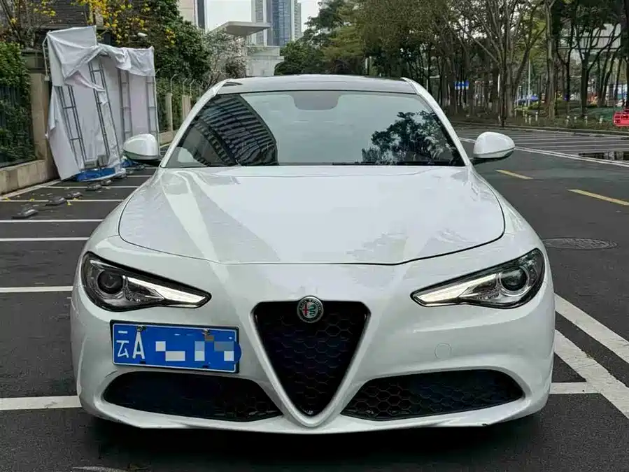 Alfa Romeo Giulia