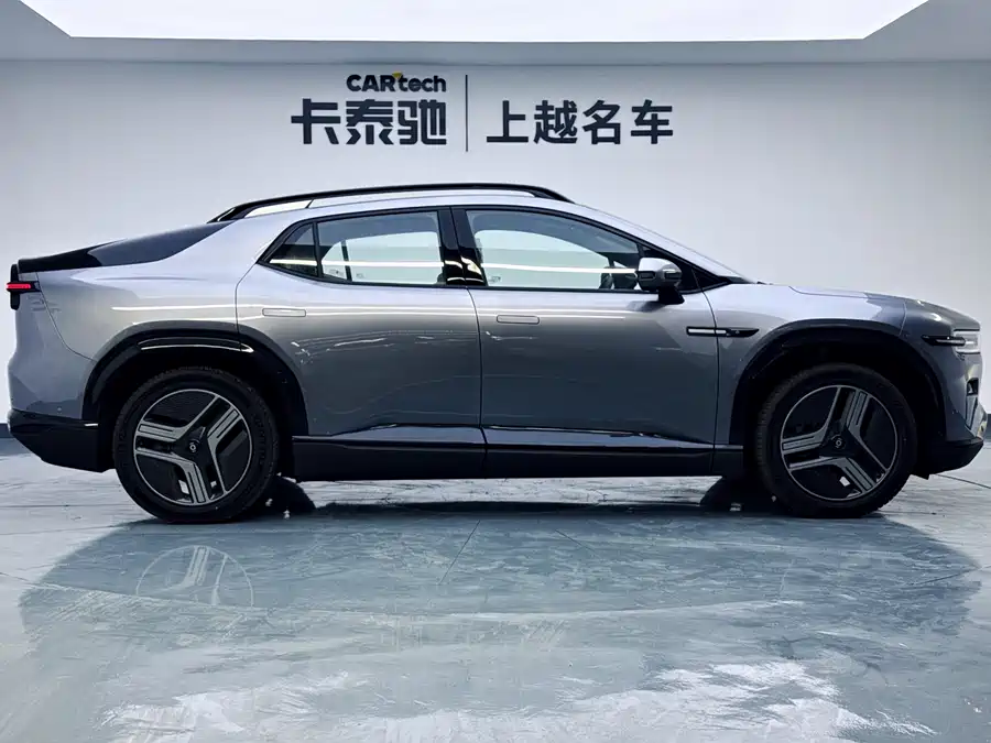 Changan E07