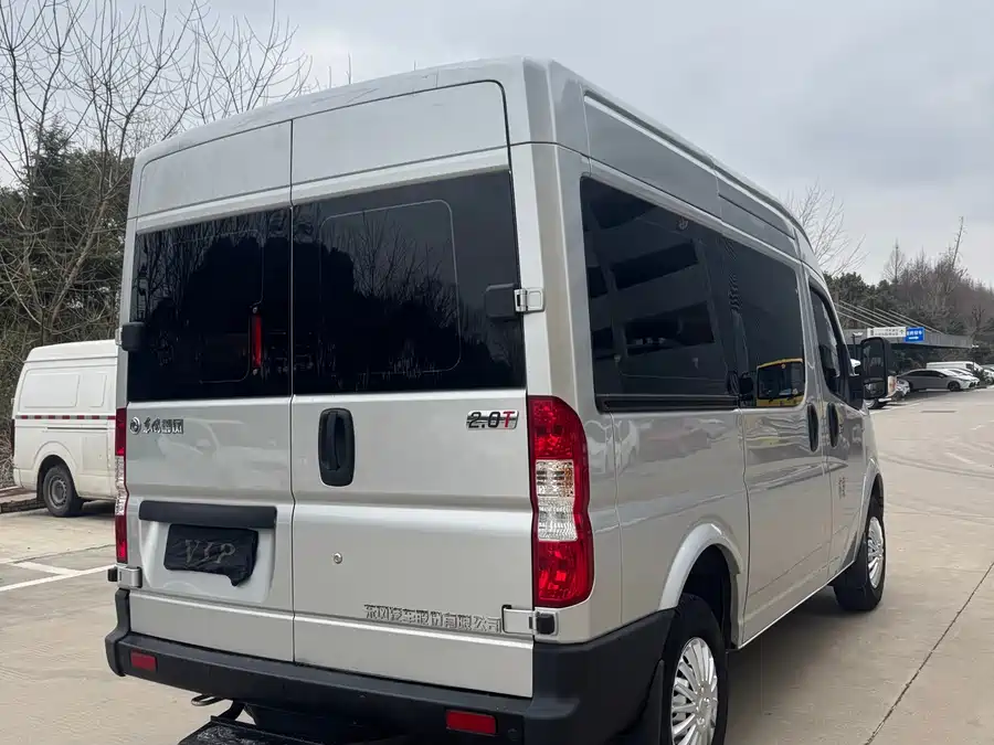 Dongfeng Yufeng