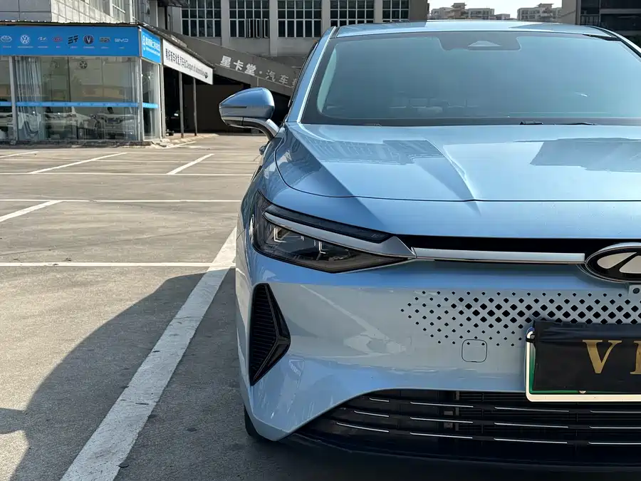 Chery Fengyun A8