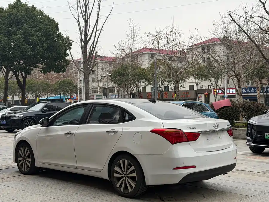 Hyundai Mistra