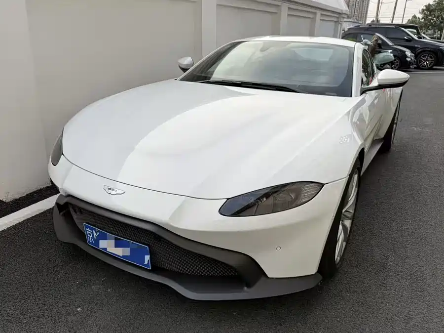 Aston Martin V8 Vantage