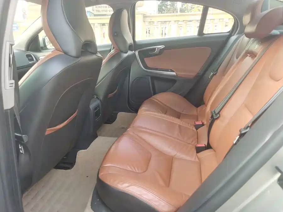 Volvo S60