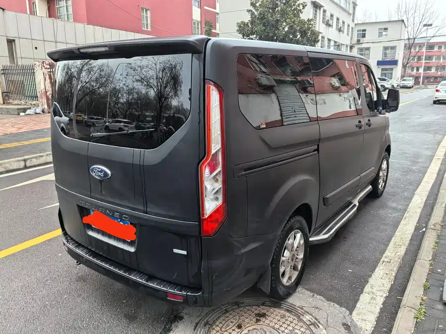 Ford Tourneo
