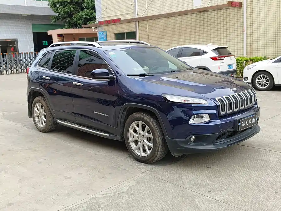 Jeep Cherokee