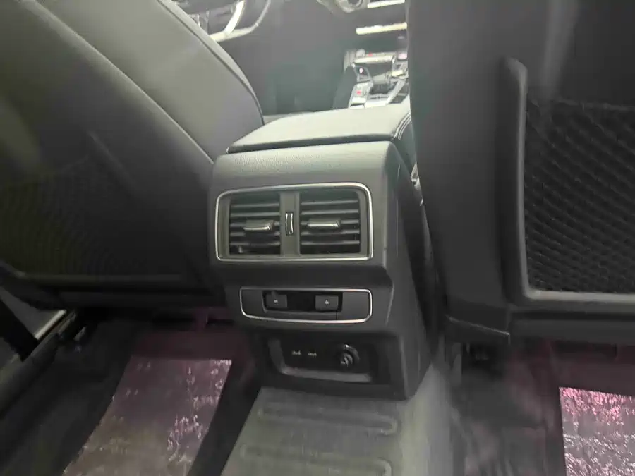 Audi Q5L Sportback