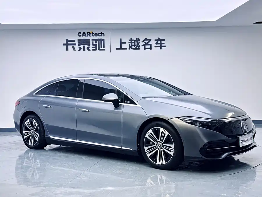 Mercedes Benz EQS