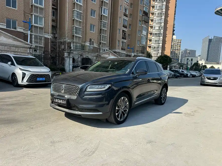 Lincoln Navigator