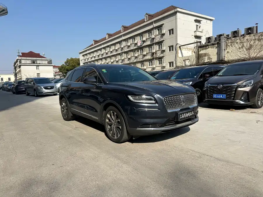Lincoln Navigator