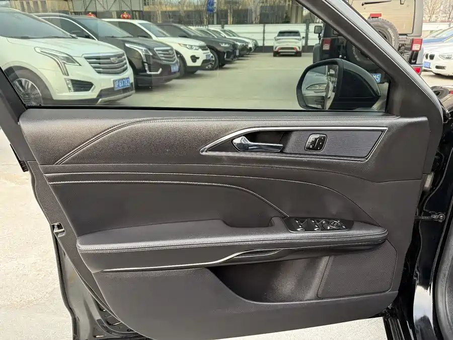 Ford Taurus