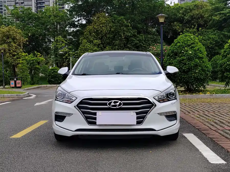 Hyundai Mistra