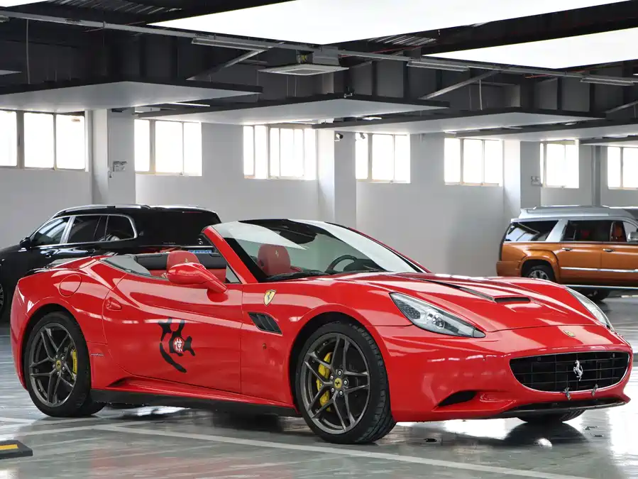 Ferrari California T