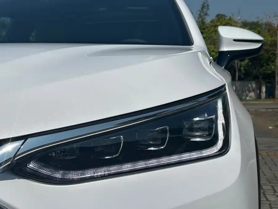 BYD Tang