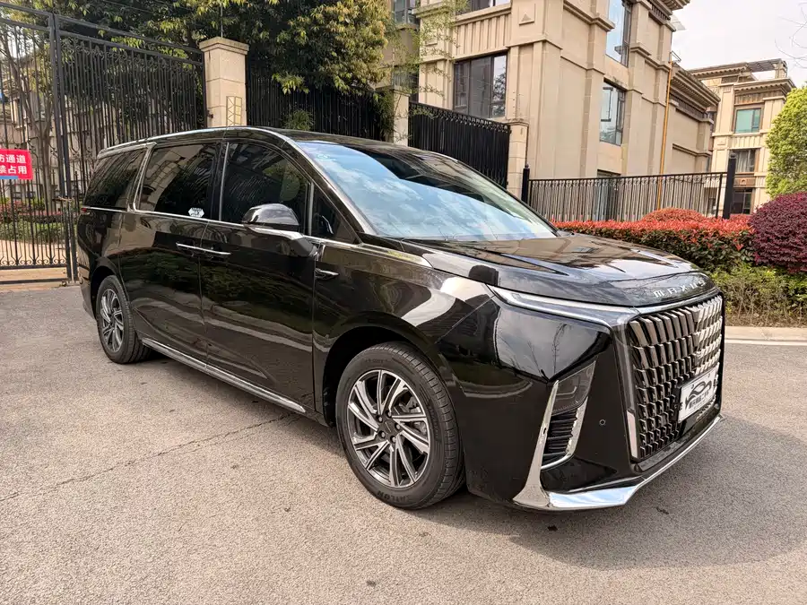 Maxus G90
