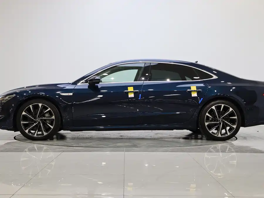 Audi A7L