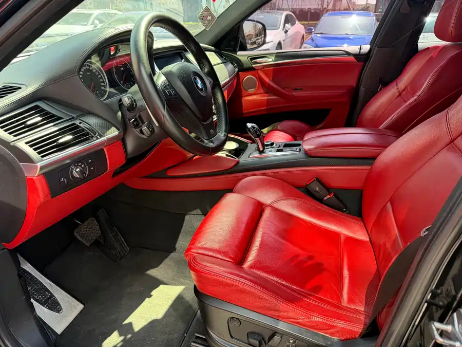BMW X6 M