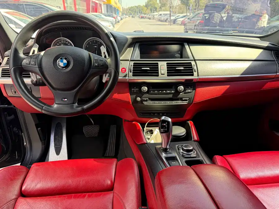 BMW X6 M