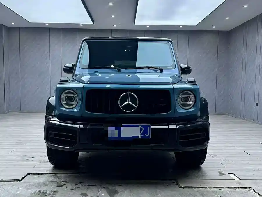 Mercedes Benz G-rated