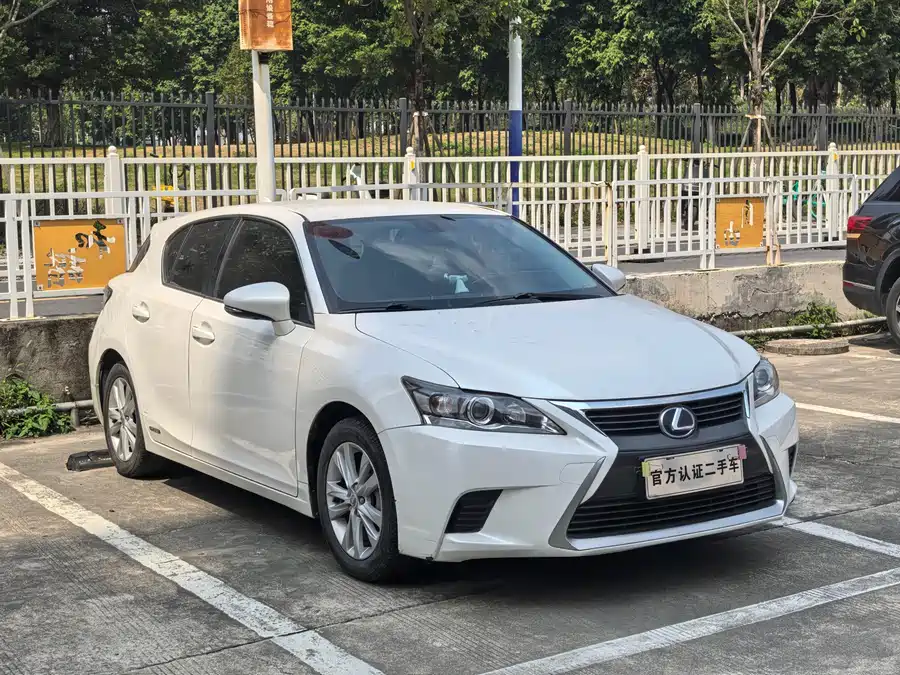 Lexus CT