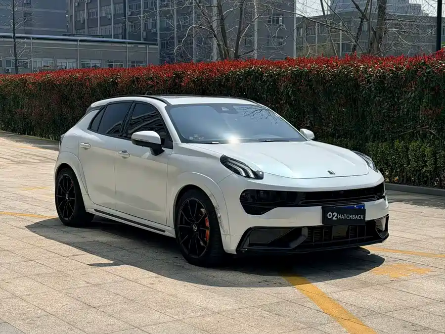 Lynk & Co 02 Hatchback