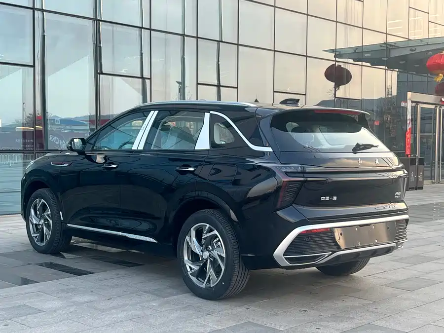 Hongqi HS3 PHEV