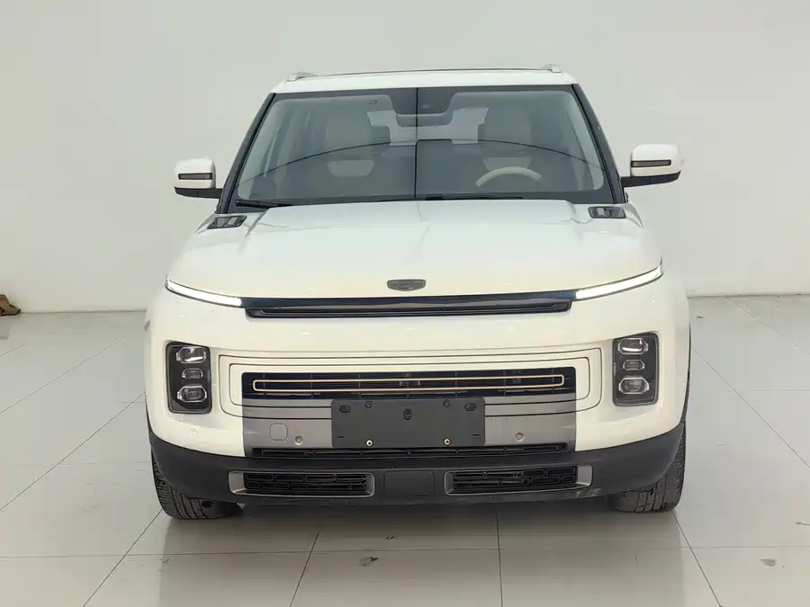 Geely ICON