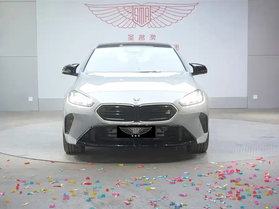 BMW M235L