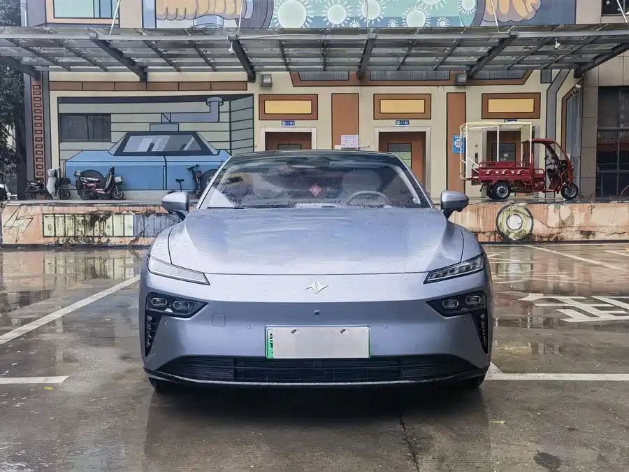 Dongfeng eπ007