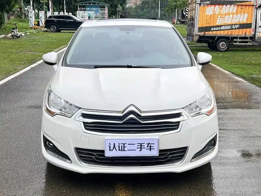 Citroën C4L