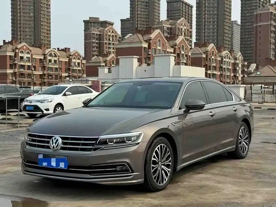 Volkswagen Phaeton / Phideon