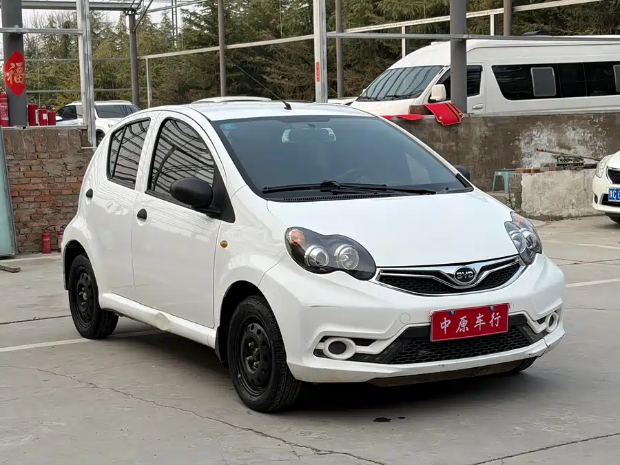 BYD F0