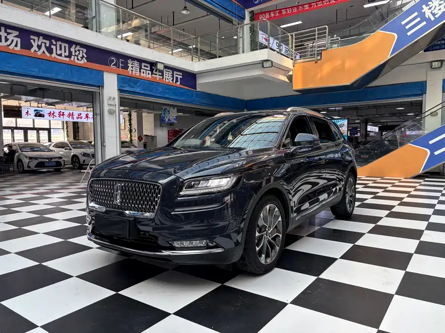 Lincoln Navigator