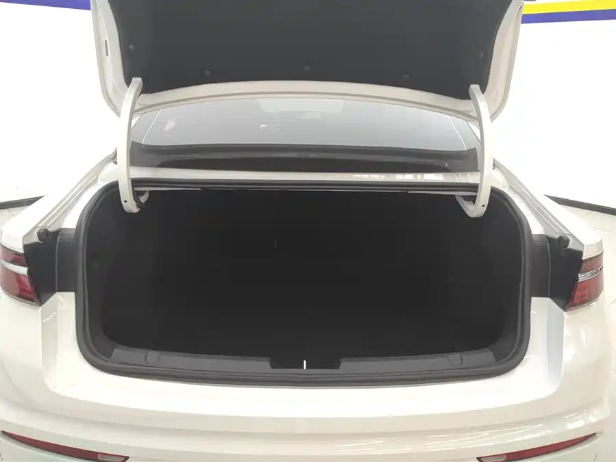 Geely Xingrui