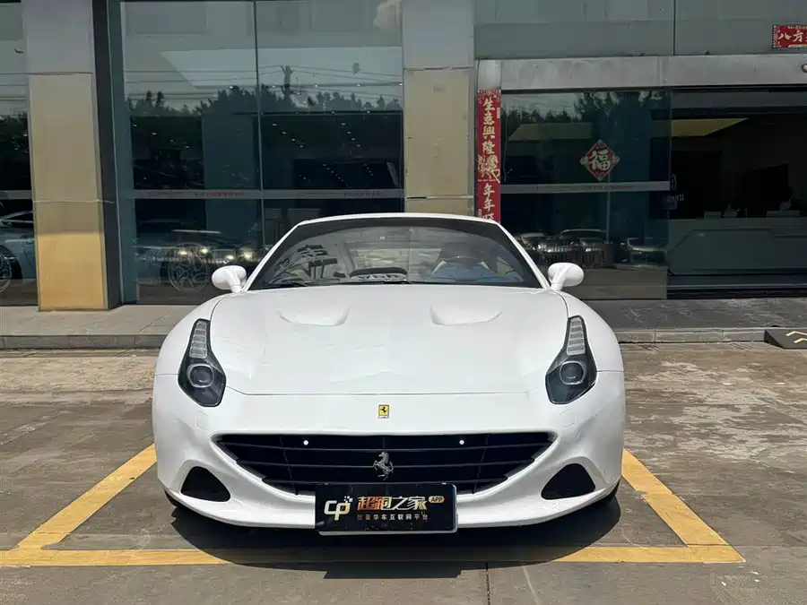 Ferrari California T