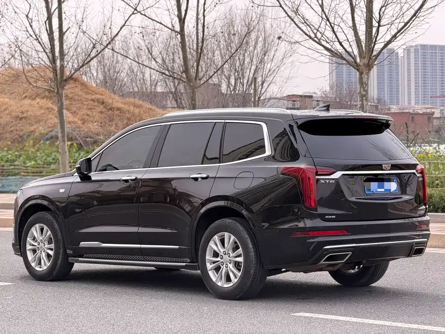 Cadillac XT6