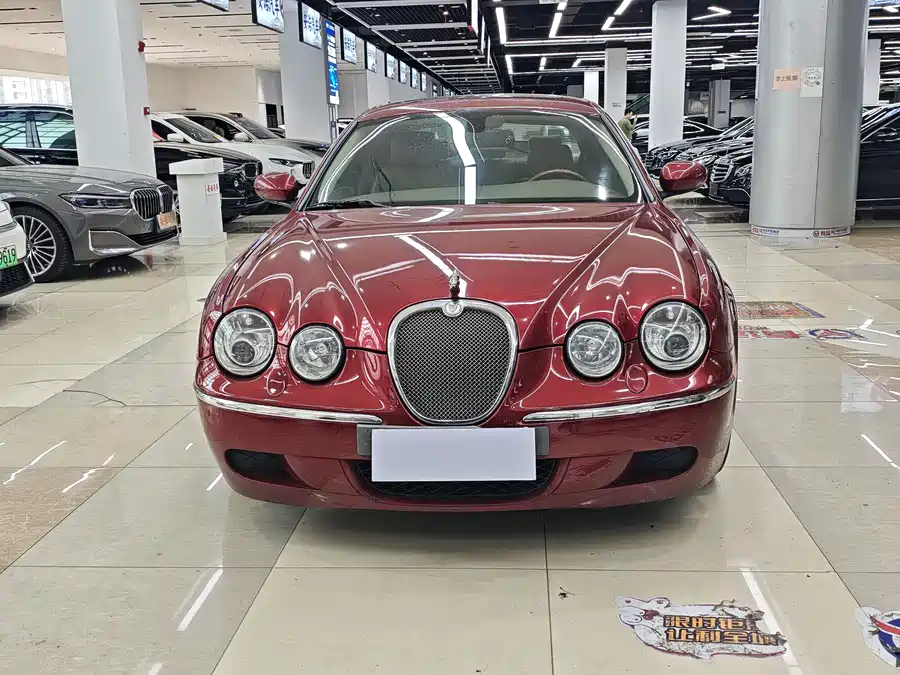 Jaguar S-TYPE