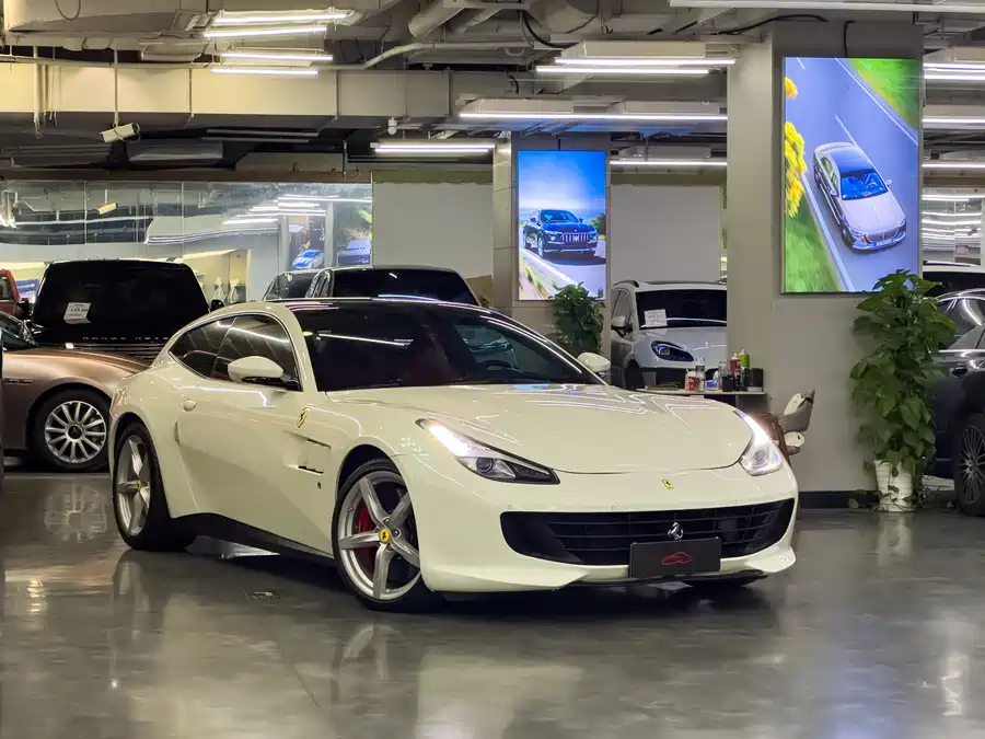 Ferrari GTC4Lusso
