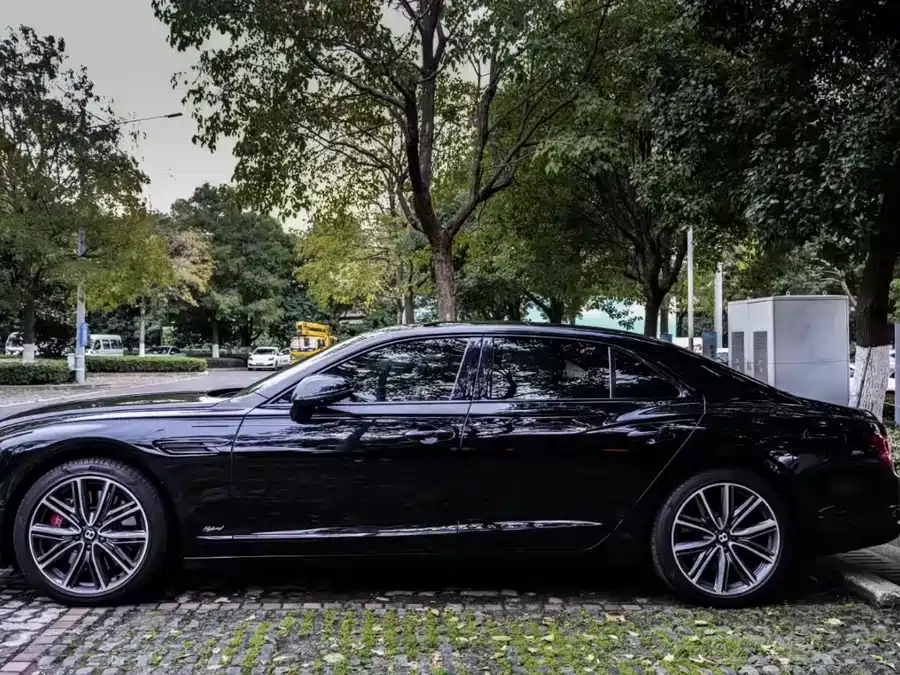 Bentley Flying Spur PHEV