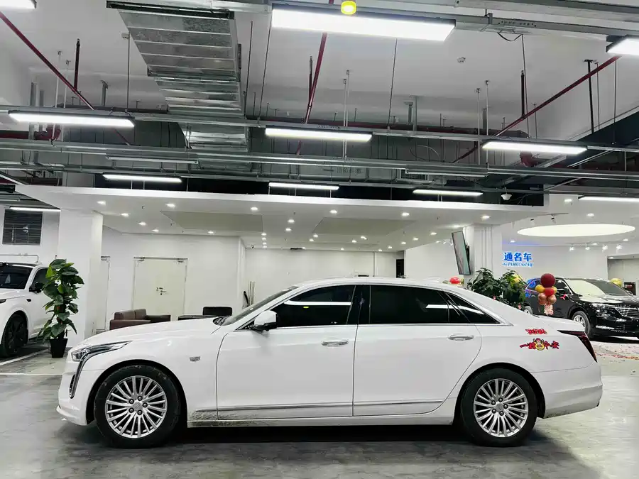 Cadillac CT6