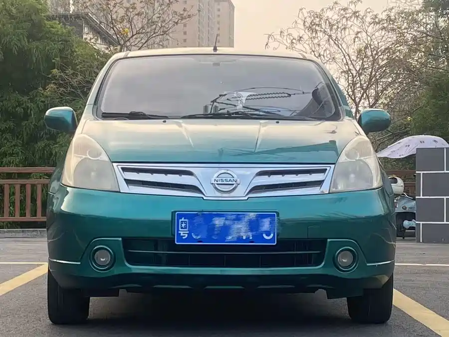 Nissan Livina