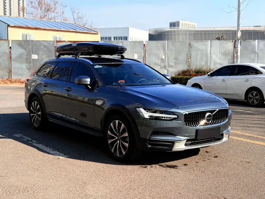 Volvo V90