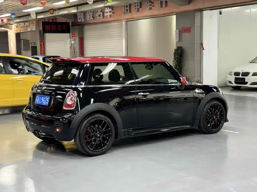MINI JCW