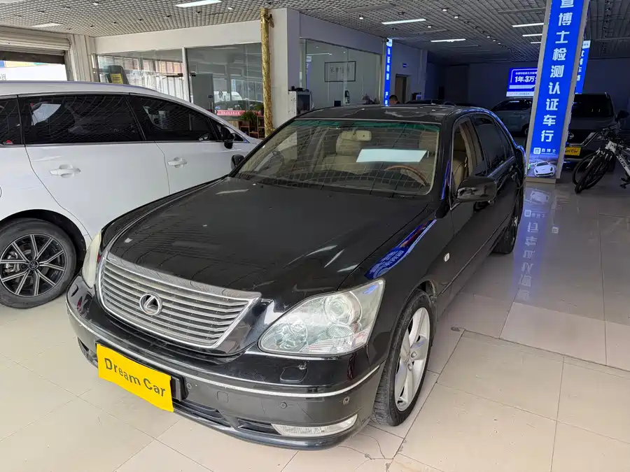 Lexus LS