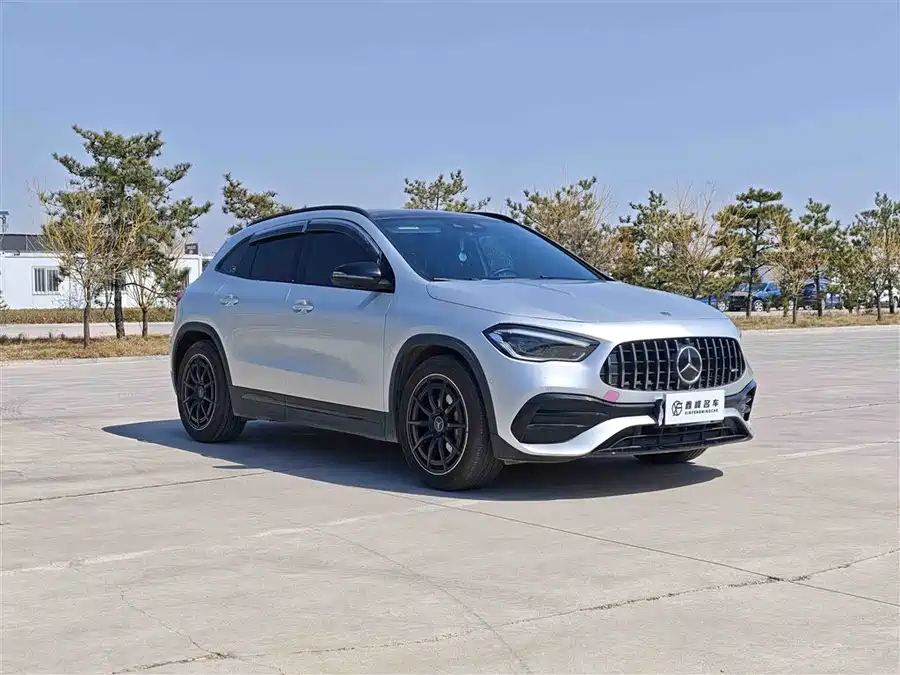 Mercedes Benz GLA AMG