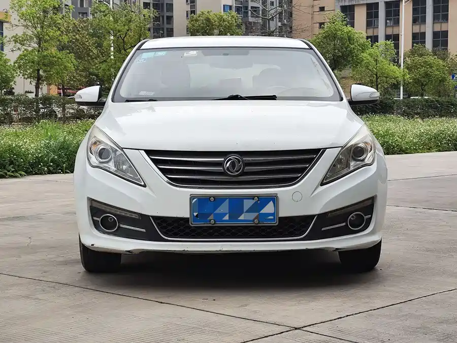 Dongfeng Jingyi S50